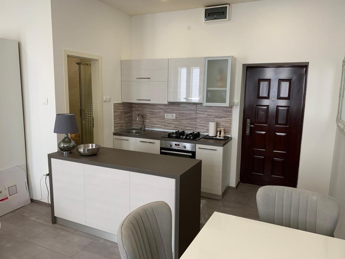 Zara City Apartments Екстериор снимка